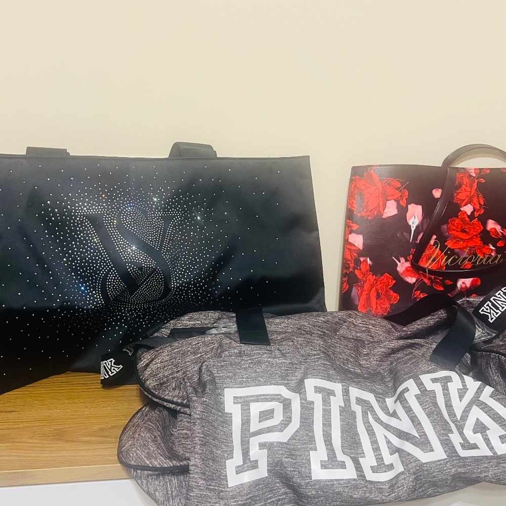 Victoria Secret Tote bags & duffle bag - bundle
